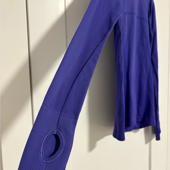 Ivivva‎ by Lululemon Purple Fly Tech Long Sleeve Athletic Kid's Top Girl's 10 - Picture 4 of 7